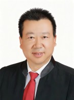 刘德聪，男，1969年5月出生，汉族，本科，三级律师，中共党员。现任张掖市律师行业党委委员、副会长。曾获张掖市律师行业优秀党务工作者、全省律师行业优秀党务工作者等荣誉。1990年8月至1992年11月